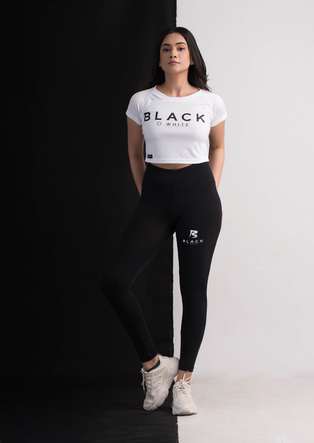 WHITE CROP- TOP BWC046W