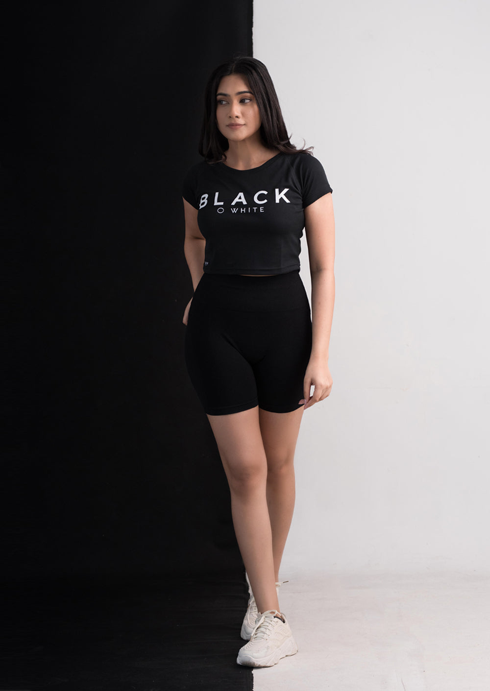 BLACK CROP- TOP BWC046B
